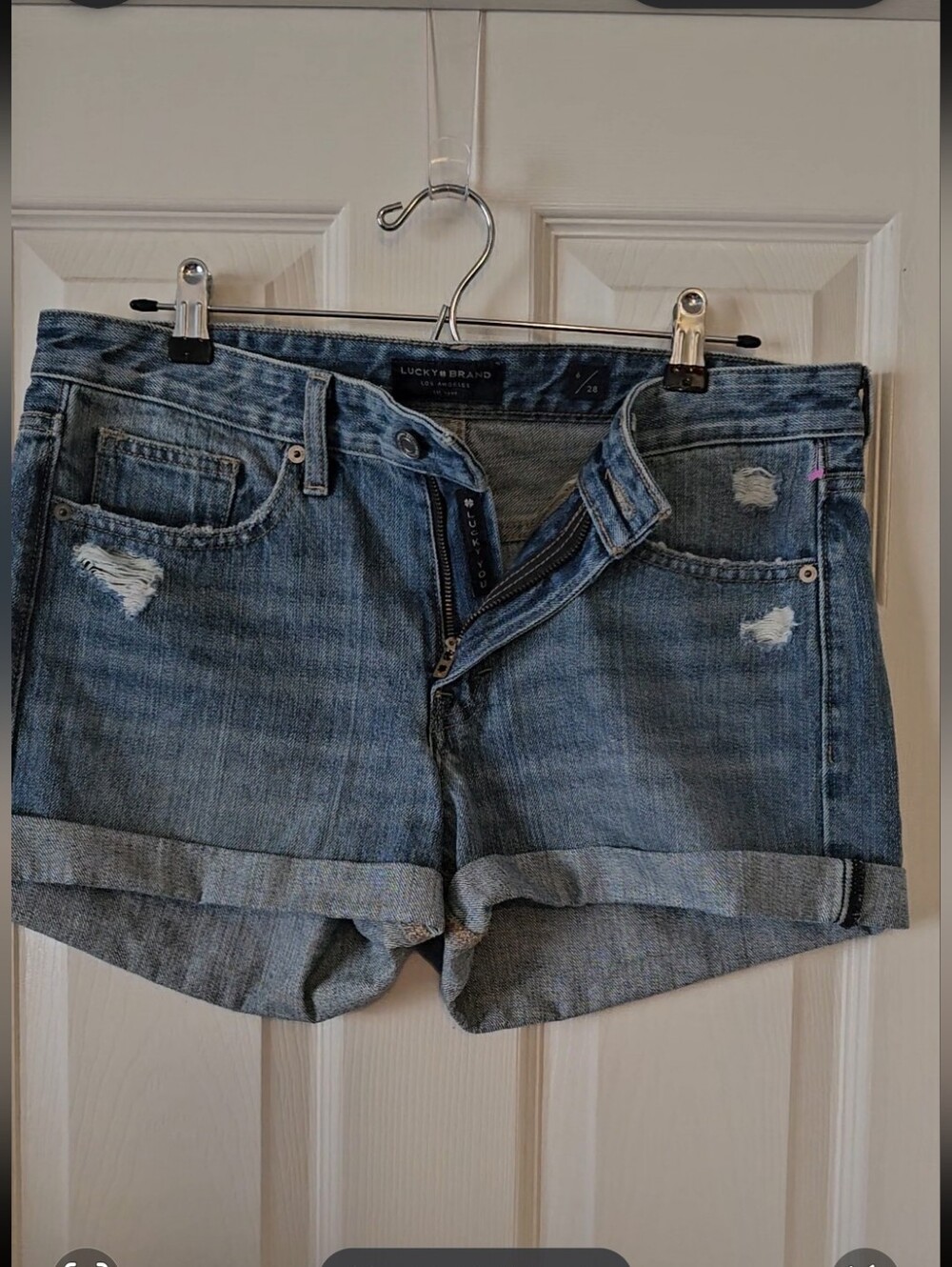 NEW! Lucky Brand Wmns Distressed Denim Boyfriend Shorts 100% Cotton Sz 6/28.